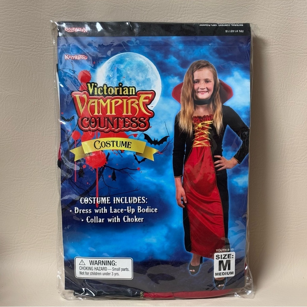 Victorian Vampire Countess
Halloween Costume by
Kangaroo Youth Size M 8-10